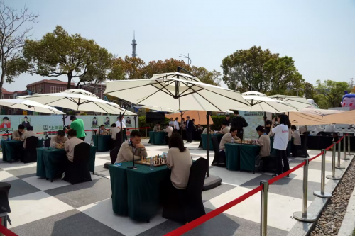 “上海海湾杯”2025全国国际象棋新人王赛暨“国象嘉年华”“国象文化节”盛大开幕(图5)