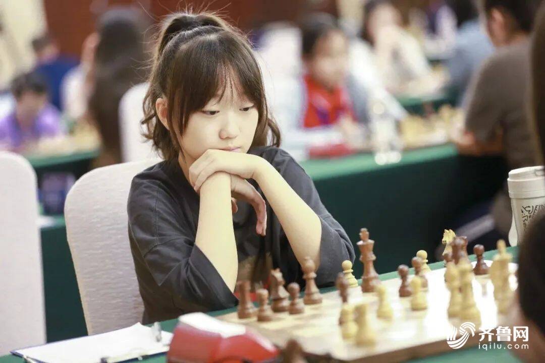 聊城棋手姜天瑜在2025年全国国际象棋锦标赛中夺得季军(图2)