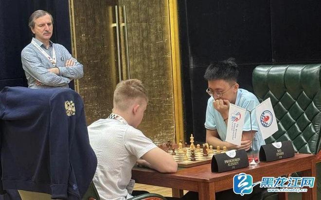 2025中俄青少年国际象棋赛事落幕 中方代表团展现强劲实力夺冠(图2)