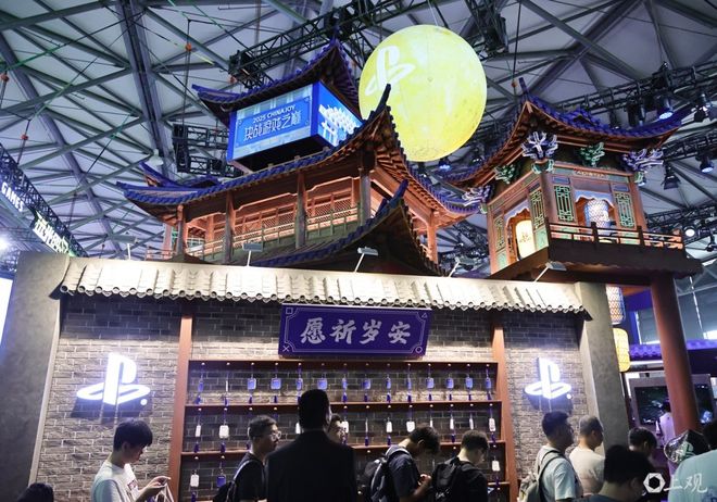 2025 ChinaJoy在上海开幕！地铁大客流不断现场体验或需排队4小时！附攻略→(图3)