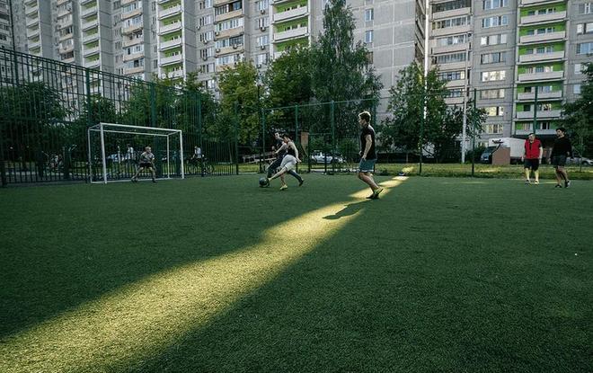 阿森纳官网以10件事介绍埃泽：热衷回馈社会喜欢国际象棋(图2)