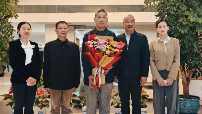 鄂州市象棋协会换届 毕业于美国南卡罗来纳大学的李莹当选为会长(图5)