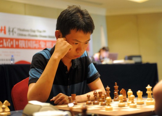 体育彩票杯2026年全国国际象棋锦标赛（个人）第五轮：男子组“八龙聚首”女子组颜天琪独占榜首(图1)