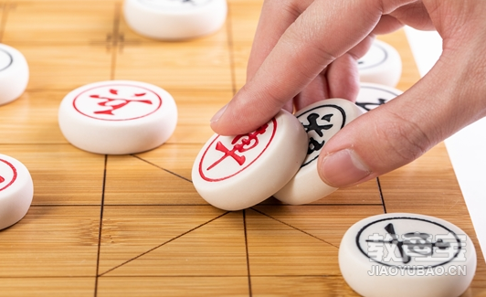 孩子学国际象棋有什么作用(图1)