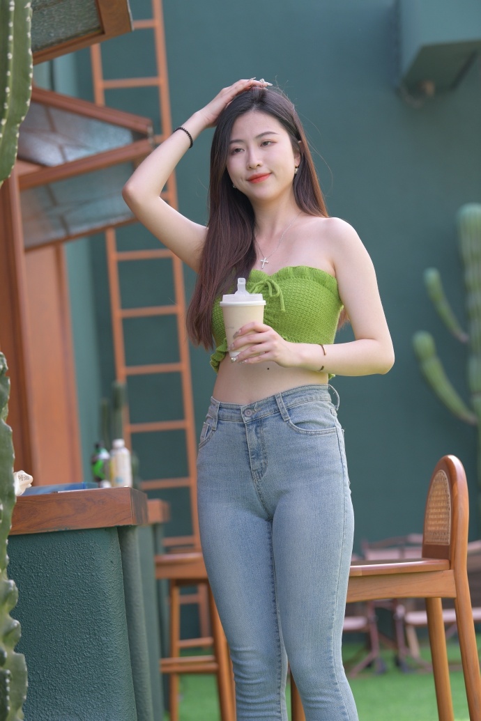 午夜又爽又色的高清视频(图1)